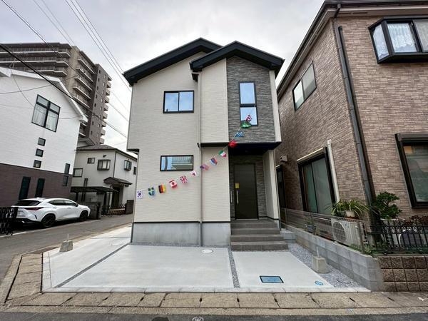 草加市中根1丁目　新築一戸建て　10期