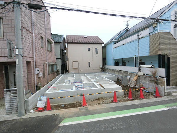 草加市西町　新築一戸建て