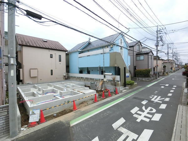 草加市西町　新築一戸建て