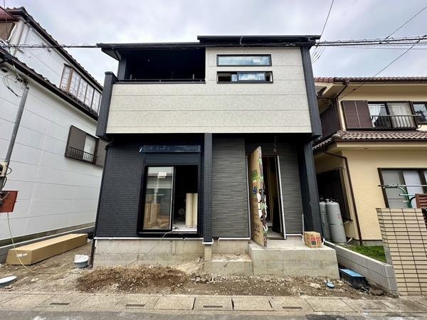 草加市谷塚仲町　新築一戸建て