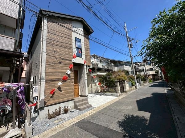 草加市青柳5丁目　新築一戸建て　6期