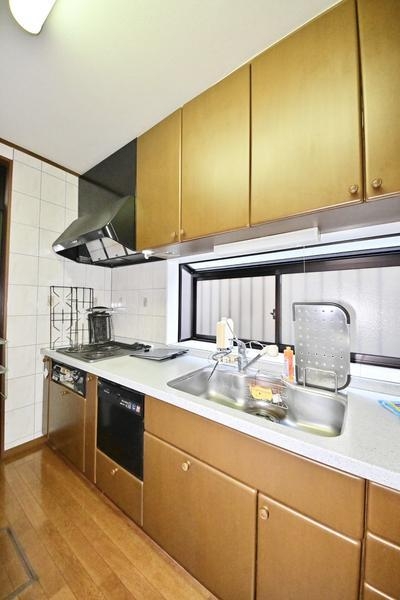 草加市清門3丁目　中古一戸建て