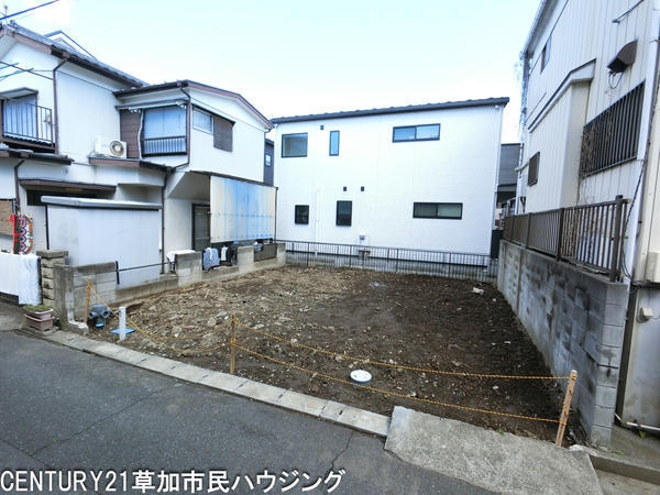 草加市中根1丁目　新築一戸建て