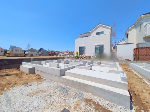 八潮市木曽根　新築一戸建て　1号棟