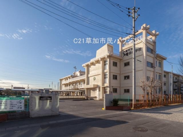 八潮市大字浮塚の土地(大曽根小学校)