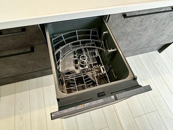 草加市吉町4丁目　新築一戸建て