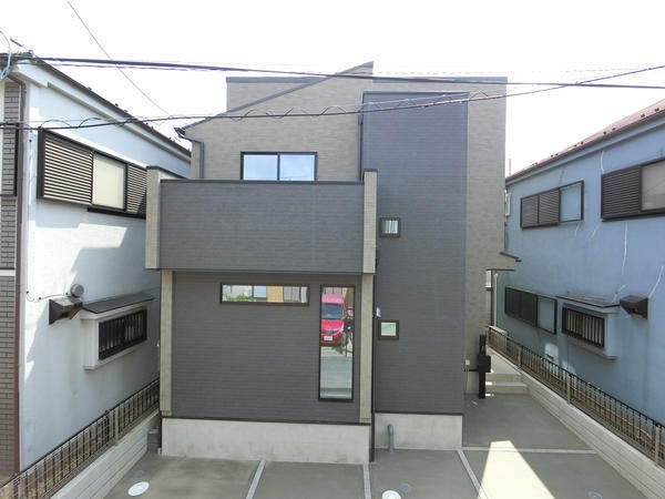 草加市吉町4丁目　新築一戸建て