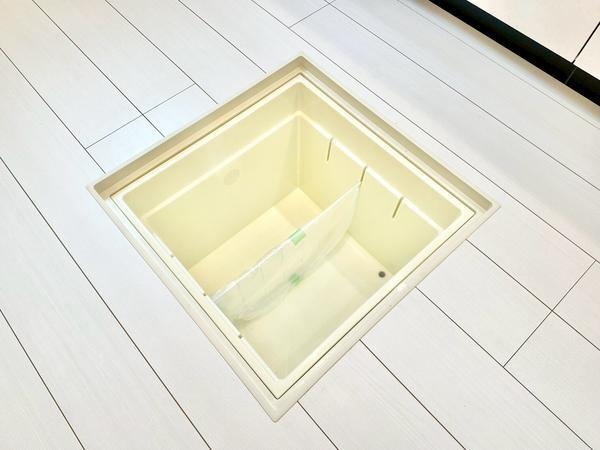 草加市長栄1丁目　新築一戸建て　第1期3号棟