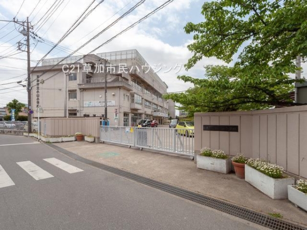 藤和草加ハイタウンB棟(小山小学校)