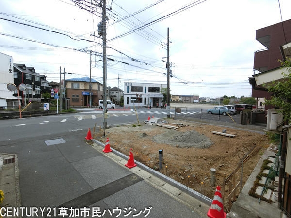 草加市青柳2丁目　新築一戸建て　1期
