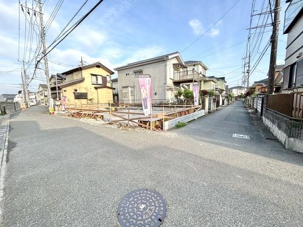 草加市稲荷2丁目　新築一戸建て　全一邸