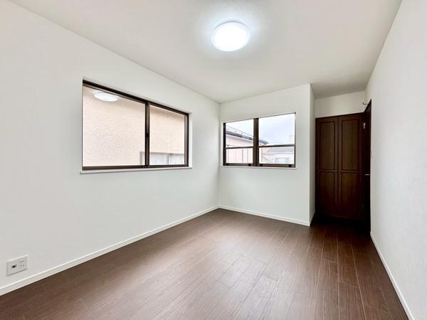 草加市金明町の中古一戸建て