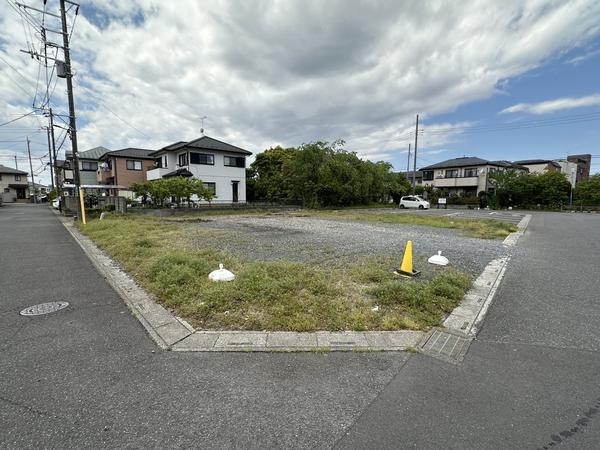 草加市新栄2丁目　新築一戸建て