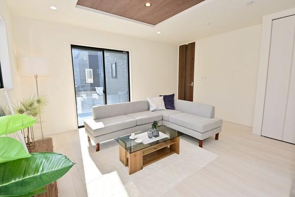 草加市柳島町　新築一戸建て　8期10号棟
