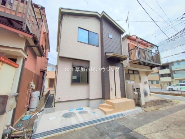 八潮市古新田　新築一戸建て
