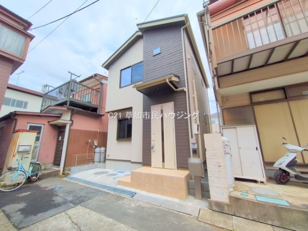 八潮市古新田　新築一戸建て