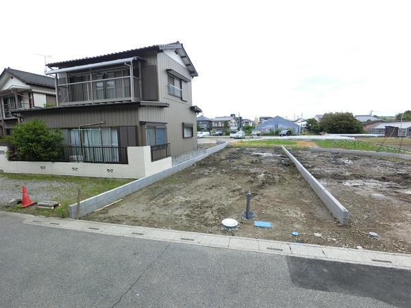 草加市新里町　新築一戸建て　2期2号棟