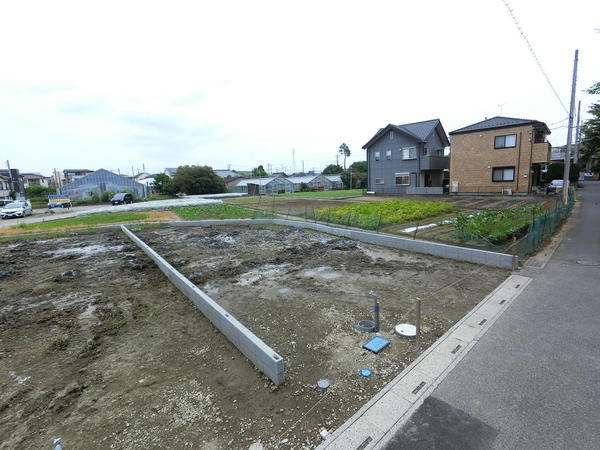 草加市新里町　新築一戸建て　2期3号棟