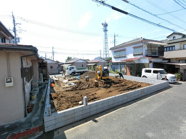 草加市花栗3丁目　新築一戸建て