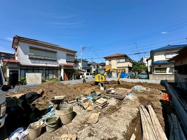 草加市花栗3丁目　新築一戸建て