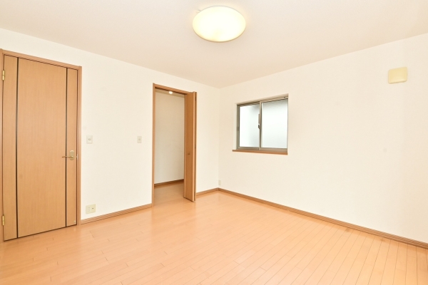 草加市松江２丁目の中古一戸建て