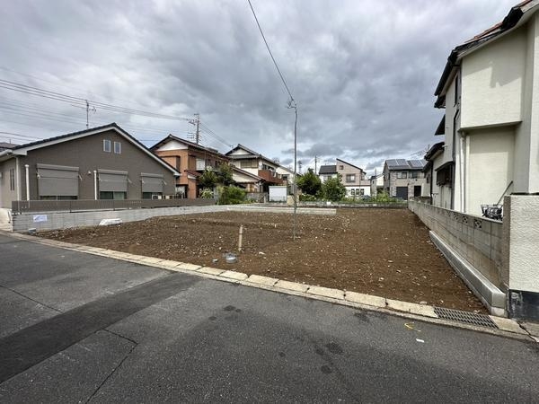 草加市小山1丁目　新築一戸建て　2期1号棟