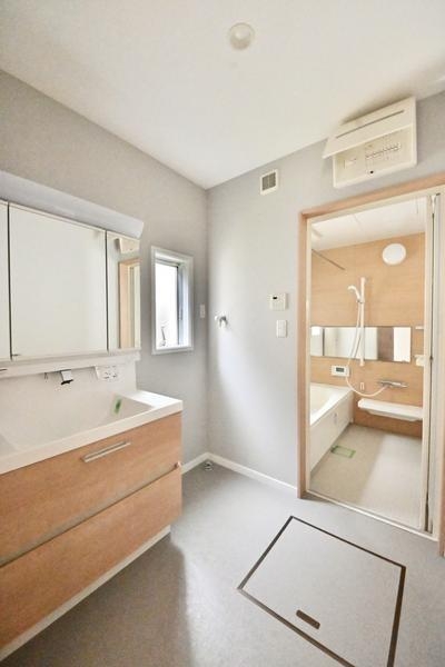 草加市氷川町の中古一戸建て