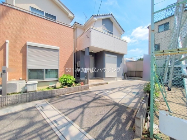 八潮市中央1丁目　中古一戸建て