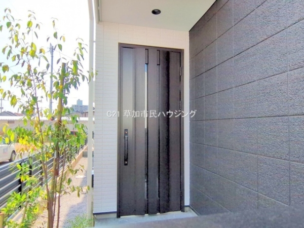 草加市花栗3丁目　新築一戸建て　III期9号棟