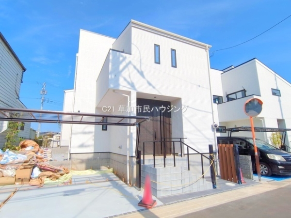 草加市花栗3丁目　新築一戸建て　III期6号棟