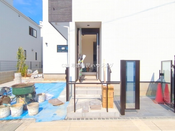 草加市花栗3丁目　新築一戸建て　III期4号棟