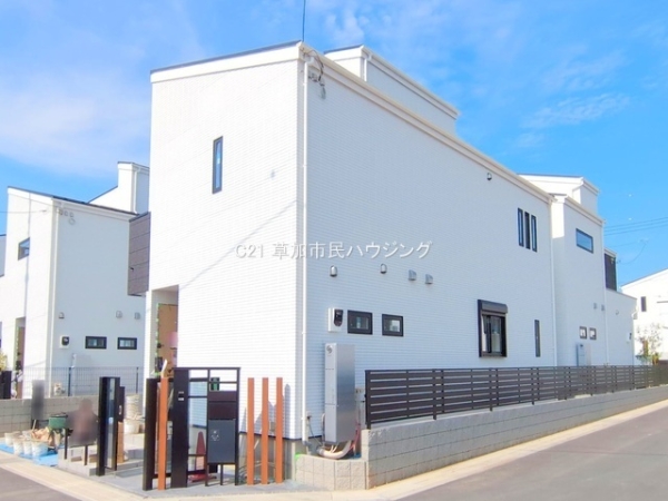 草加市花栗3丁目　新築一戸建て　III期4号棟