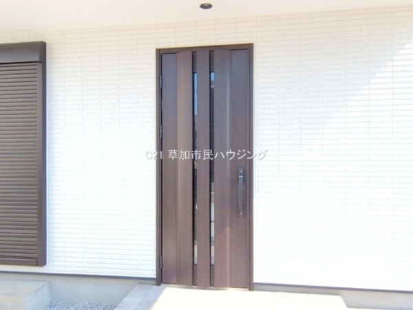 草加市花栗3丁目　新築一戸建て　III期3号棟