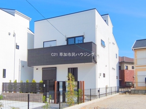 草加市花栗3丁目　新築一戸建て　III期3号棟