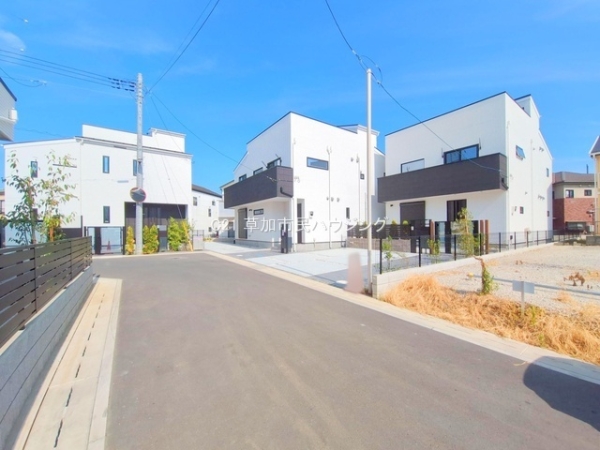 草加市花栗3丁目　新築一戸建て　III期3号棟