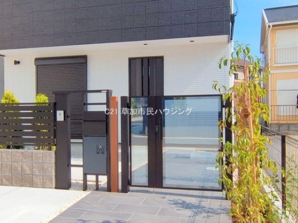 草加市花栗3丁目　新築一戸建て　III期3号棟