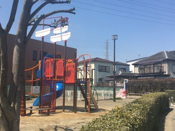 草加市谷塚上町の土地(両新田東公園)