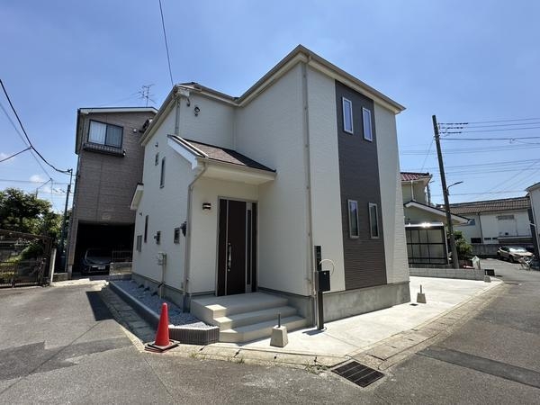 草加市稲荷2丁目　新築一戸建て　4期