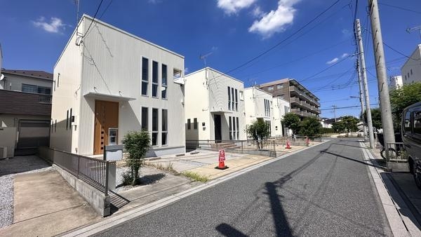 草加市氷川町の中古一戸建て