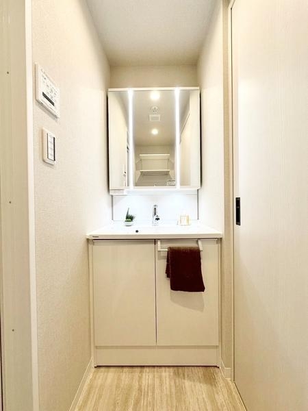 ライオンズマンション草加氷川町(洗面台・洗面所)
