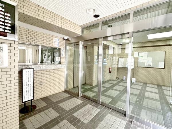 ライオンズマンション草加氷川町(エントランス)
