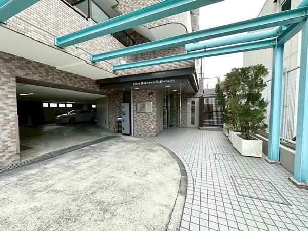 ライオンズマンション草加氷川町(エントランス)
