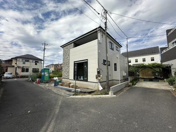 草加市遊馬町 新築一戸建て 4期(前面道路含む現地写真)