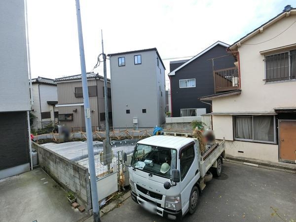 草加市花栗1丁目　新築一戸建て