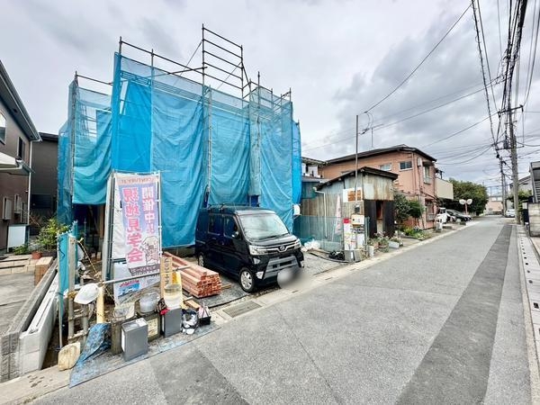 草加市西町 新築一戸建て 9期(前面道路含む現地写真)