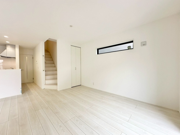 草加市吉町3丁目　新築一戸建て