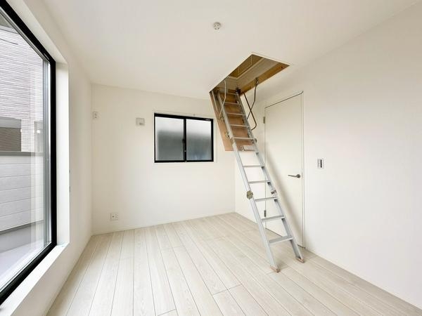 草加市吉町3丁目　新築一戸建て