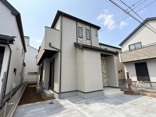 草加市長栄3丁目　新築一戸建て　D号棟