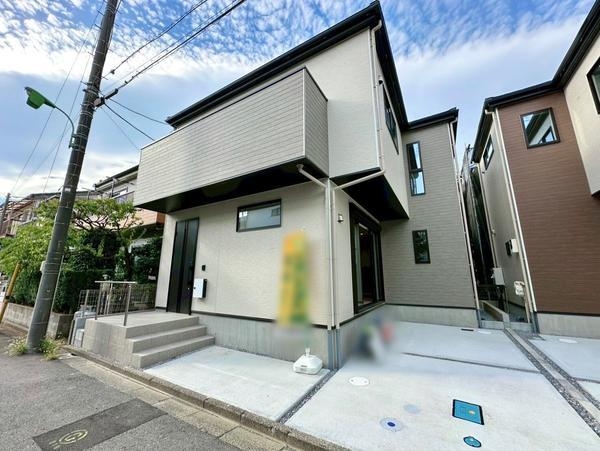 八潮市緑町3丁目　新築一戸建て　5期1号棟