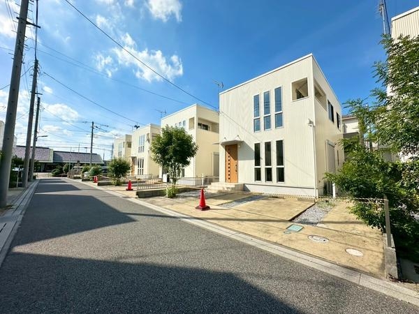 草加市氷川町の中古一戸建て